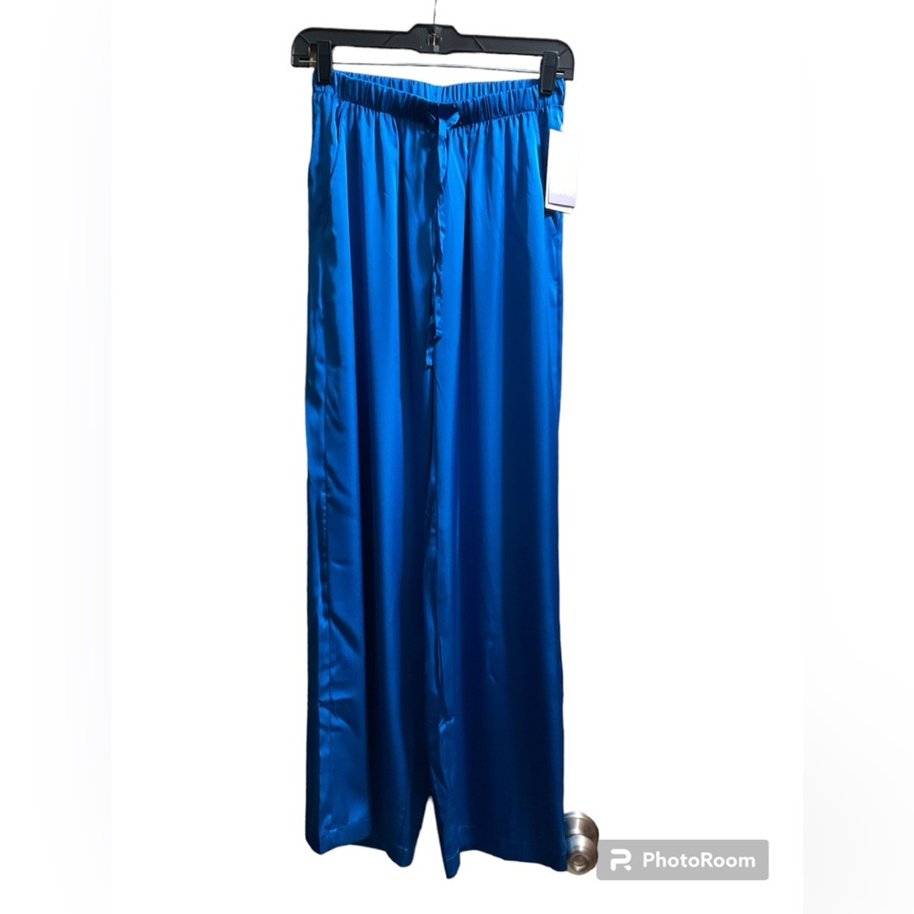 Women’s Stars Above Pajama/Loungewear Wide Leg Pant. Elastic Waist. Pockets.